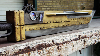 Illustration for article titled One Of Gaming's Most Iconic Swords Got A Massive Steampunk Replica